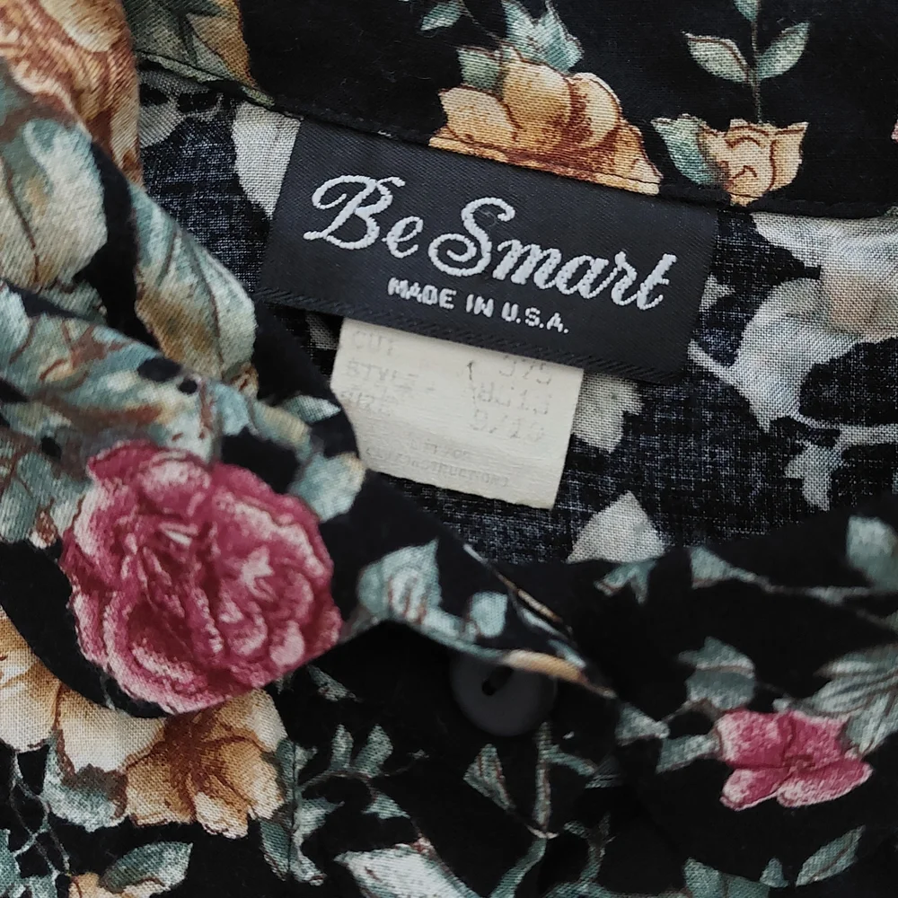 Vintage Floral Midi Dress with Belt - Picture 2 of 4